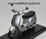 Vespa LX 125 2005 silber metallik 1:18 Vespa LX 125 2005 silber metallik 1:18